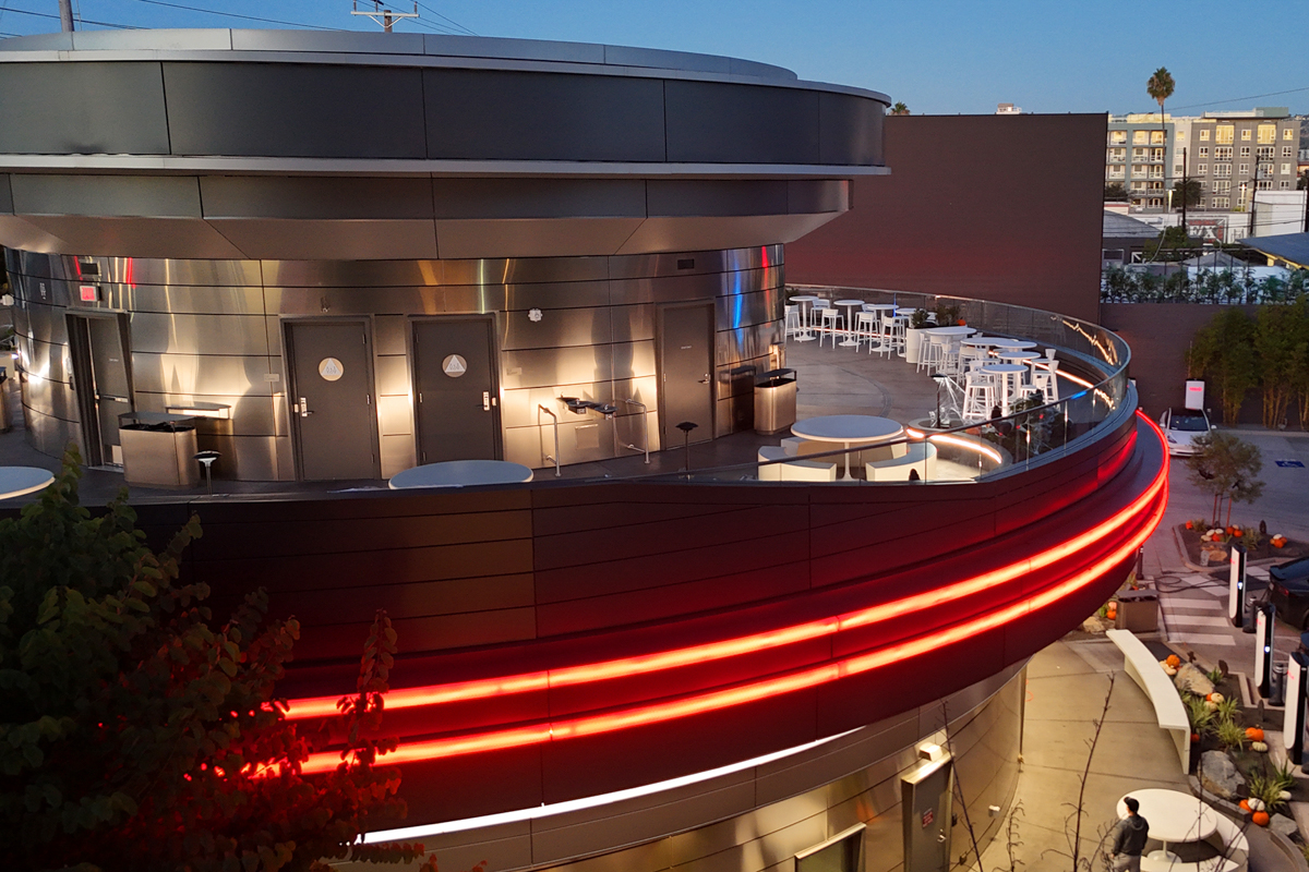 10 Tesla Diner Los Angeles Exterior