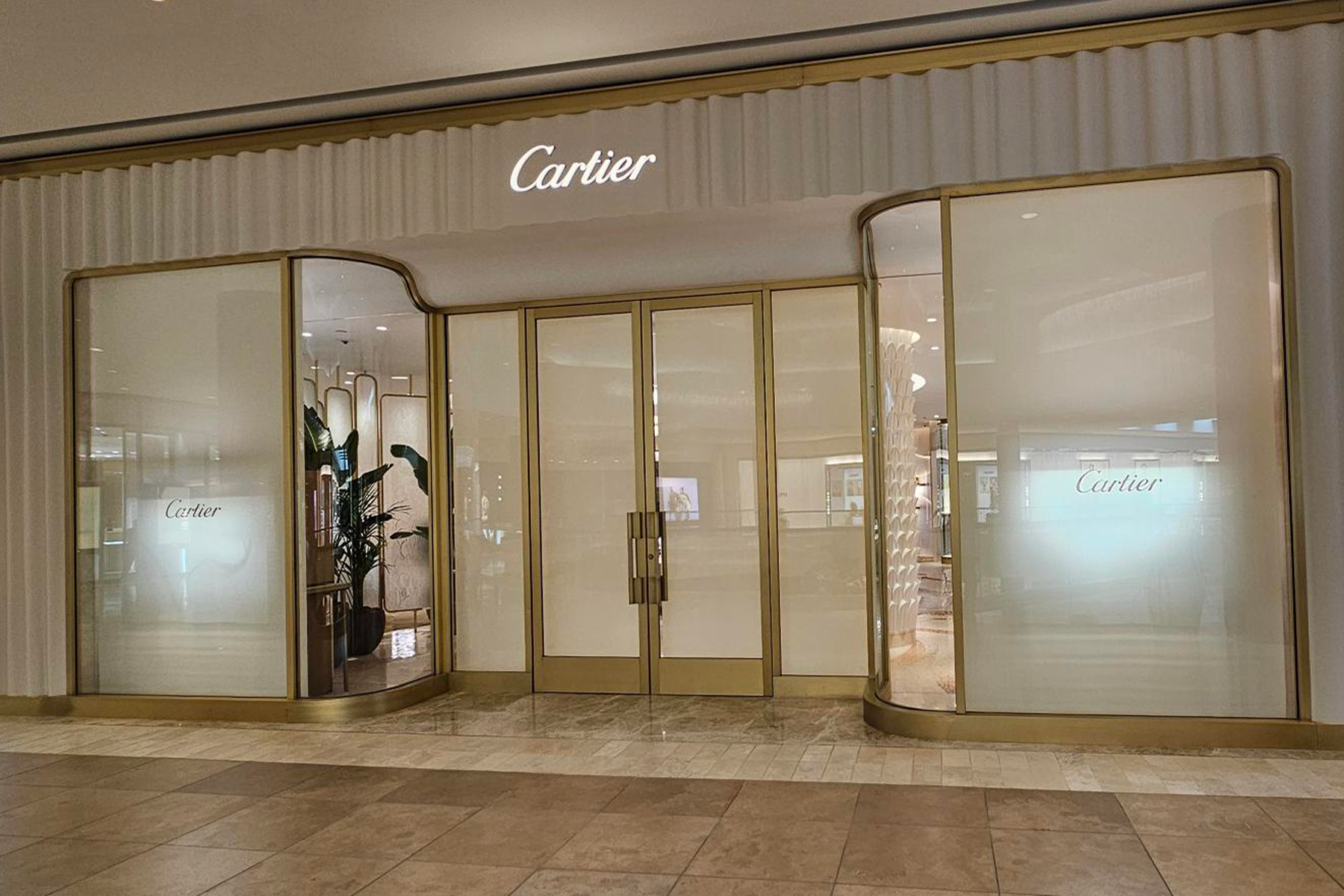 Entrances Gallery 005 Cartier South Coast Plaza