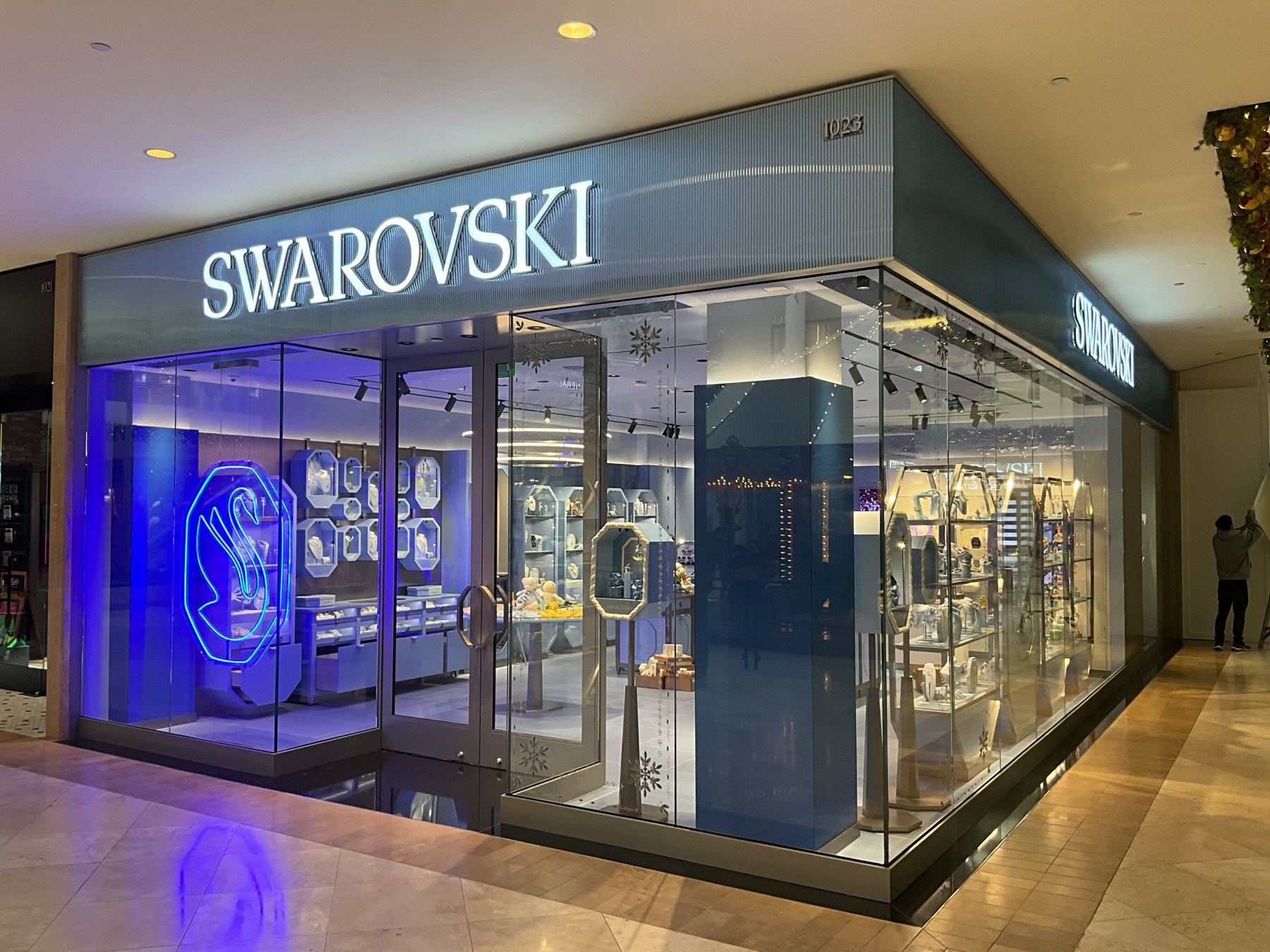 Swarovski South Coast Plaza Costa Mesa 002