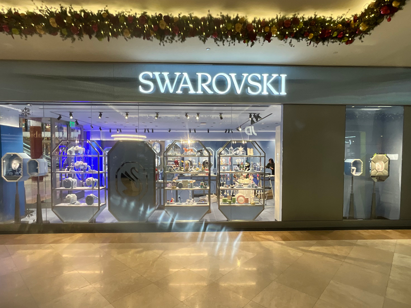 Swarovski South Coast Plaza Costa Mesa 004 Thumb