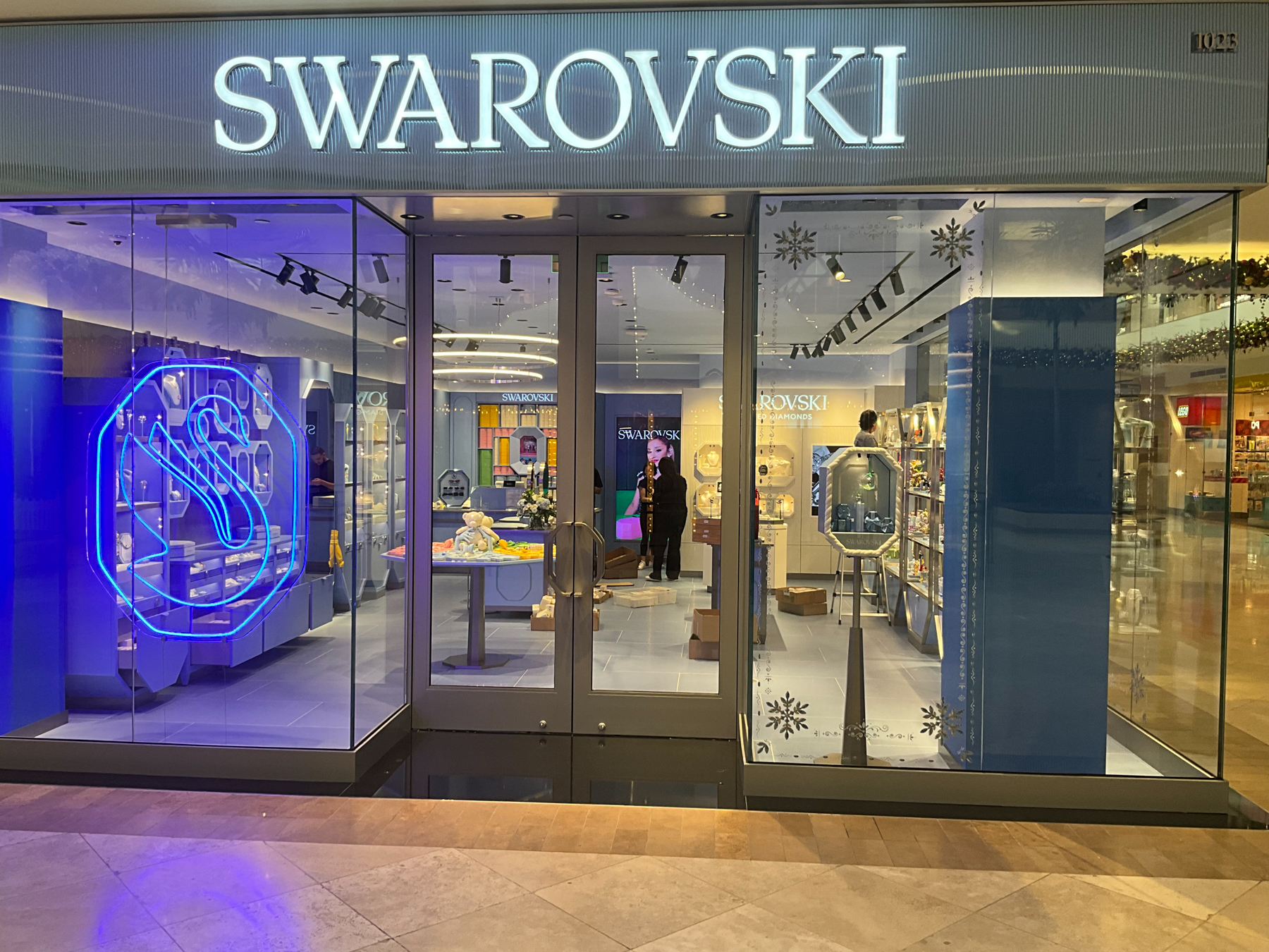 Swarovski South Coast Plaza Costa Mesa 006